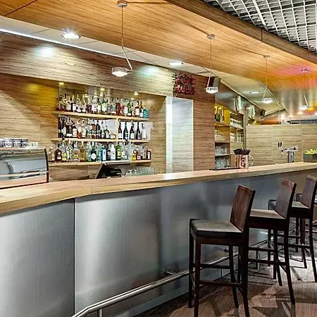 Hotel Pinia &