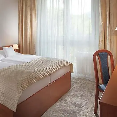 Pinia & 4* Bedrichov (Liberec)