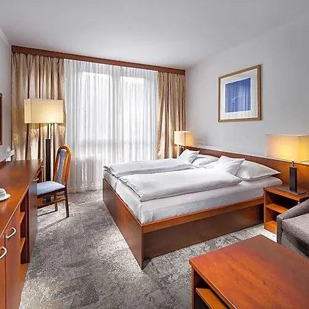Hotel Pinia & Bedrichov (Liberec)