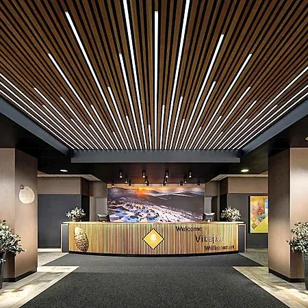 Hotel Pinia &