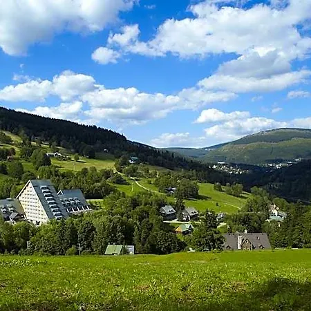 Hotel Pinia &